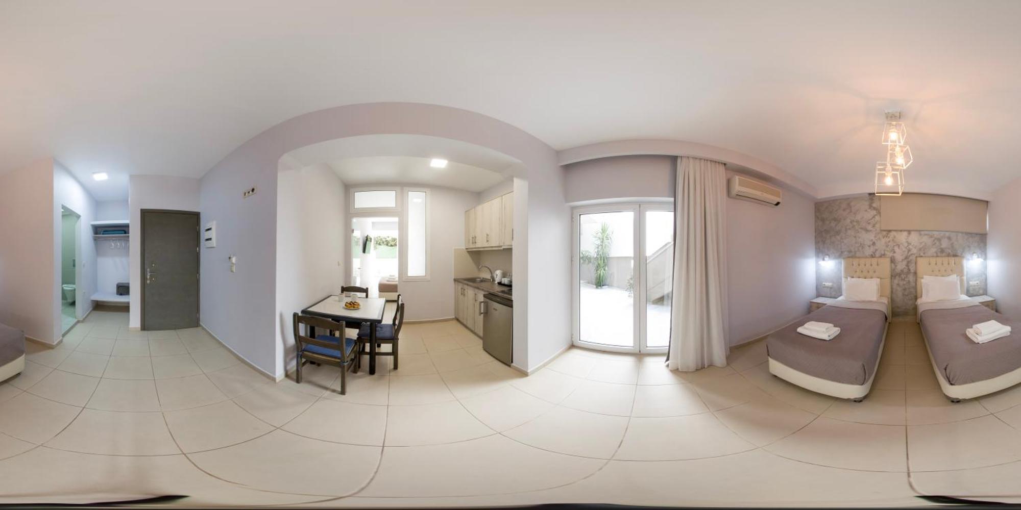 Labyrinth Hotel เยโอริยิอูโปลิส ภายนอก รูปภาพ
